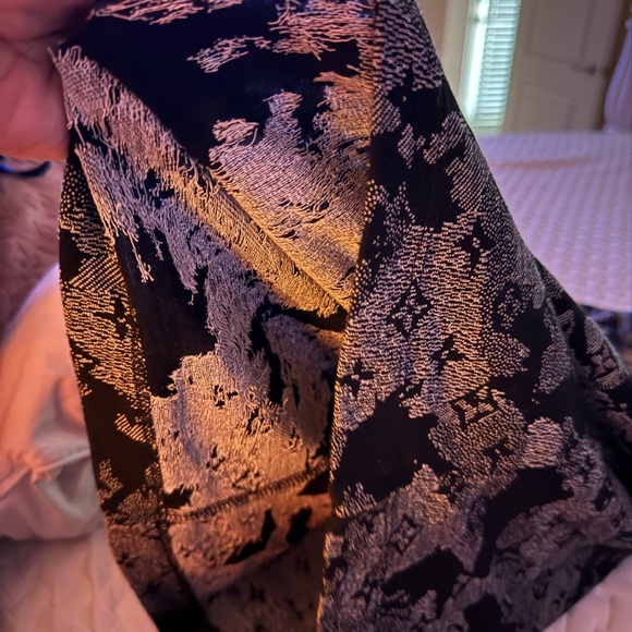 LOUIS VUITTON LV Camouflage Jacquard T-shirt Monogram Gray size S - Picture 4 of 5